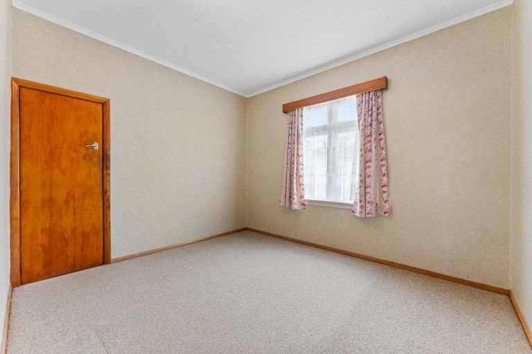 Photo of property in 26 George Street, Levin, 5510