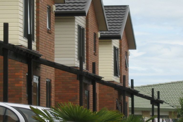 Photo of property in 22 Secoia Crescent, Mangere, Auckland, 2022