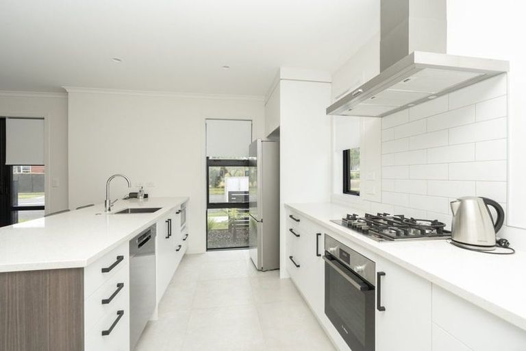 Photo of property in 15u6 Glen Lynne Avenue, Queenwood, Hamilton, 3210