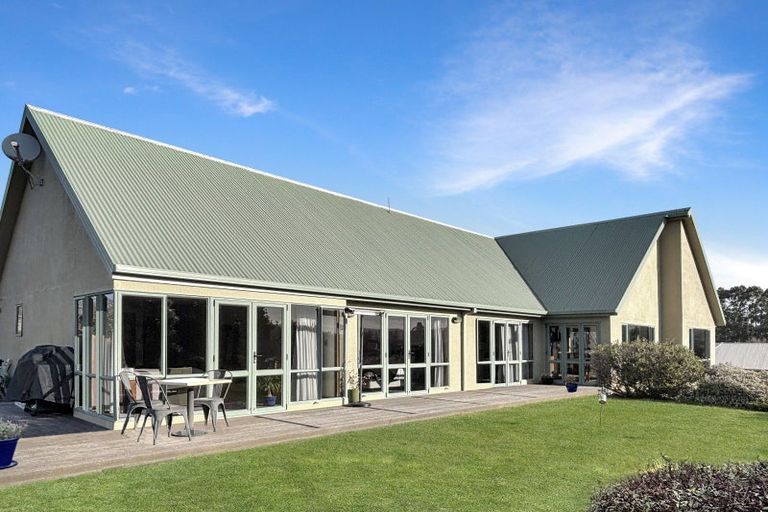 Photo of property in 12 Grove Avenue, Weston, Oamaru, 9401