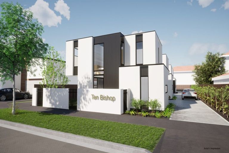 Photo of property in 10 Bishop Street, Green Bay, Auckland, 0604