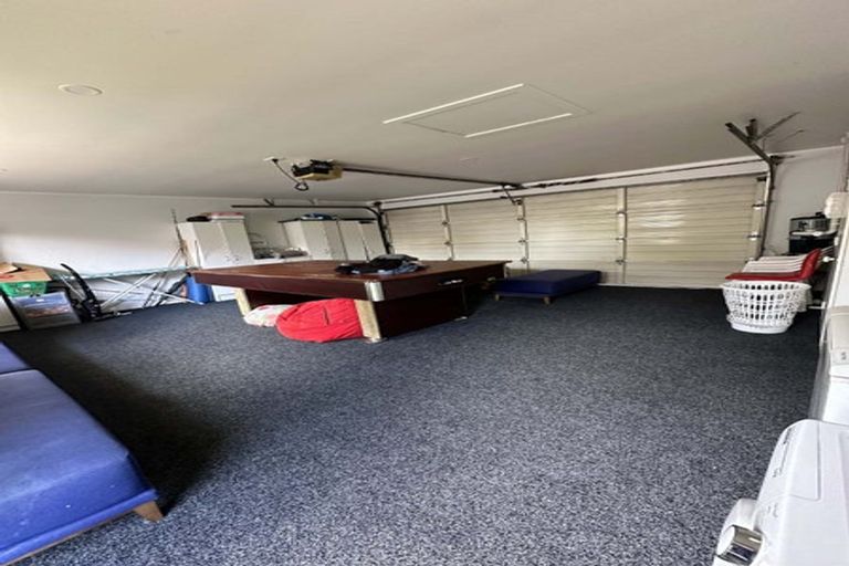 Photo of property in 3 Montilla Place, Manurewa, Auckland, 2102
