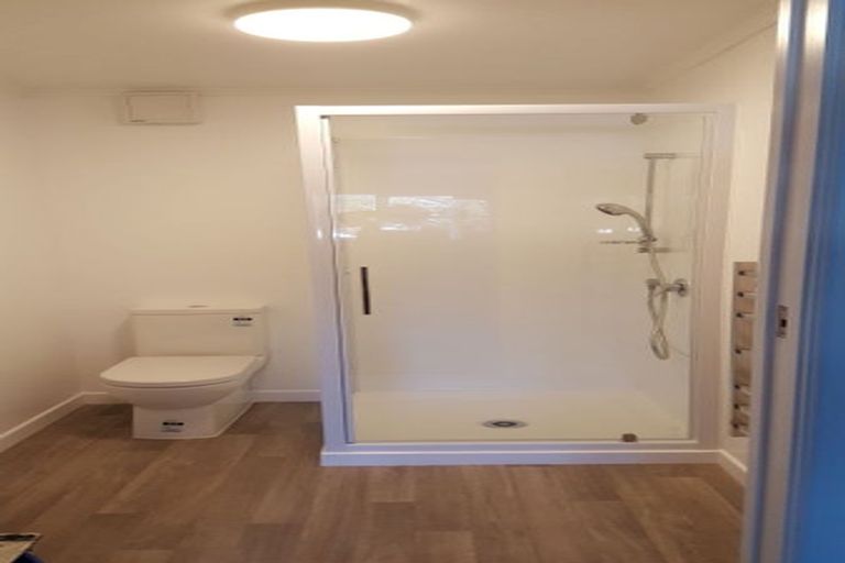 Photo of property in 16 Southern Cross Crescent, Island Bay, Wellington, 6023