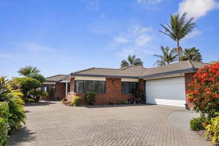 Photo of property in 19 Plateau Heights, Mount Maunganui, 3116