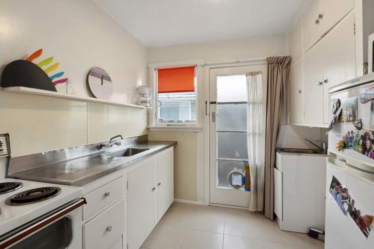 Photo of property in 2/83 Dover Street, St Albans, Christchurch, 8014