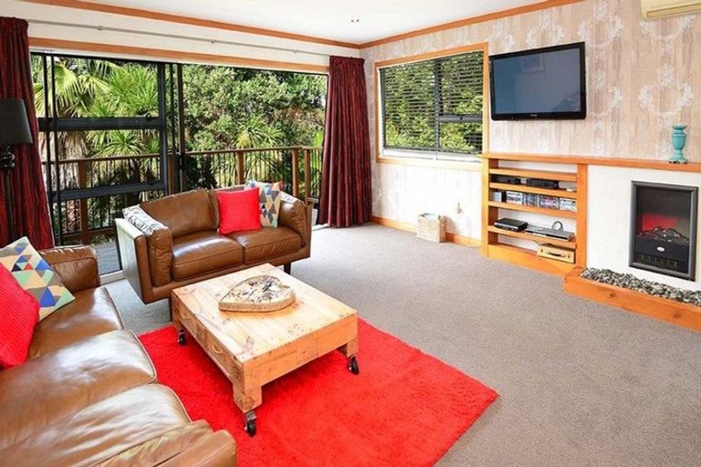 Photo of property in 18 Old North Road, Orewa, 0931