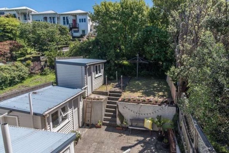 Photo of property in 98 Wallace Street, Mount Cook, Wellington, 6021