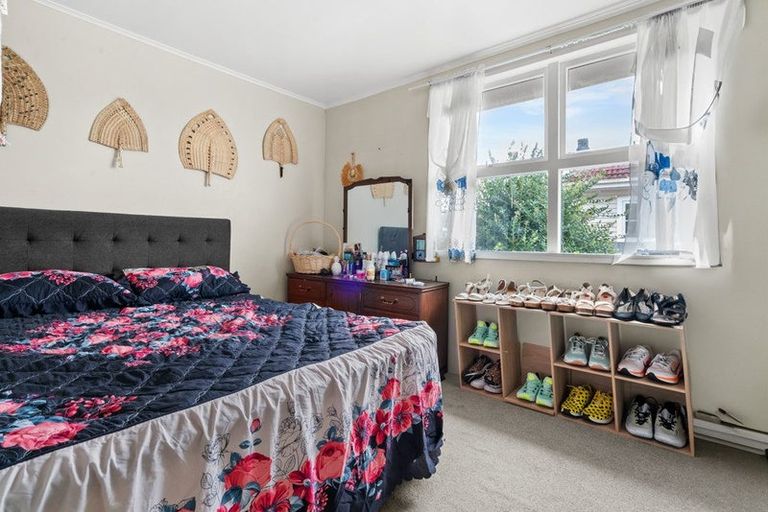 Photo of property in 17 Oxford Road, Manurewa, Auckland, 2102