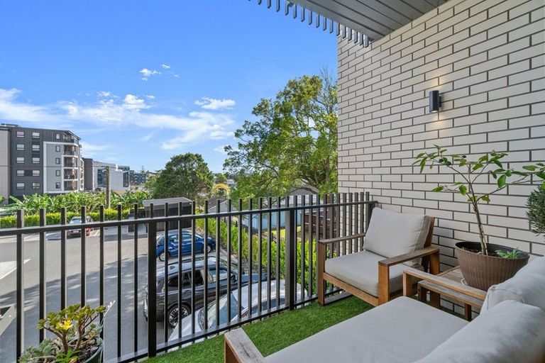 Photo of property in 110/165 Lake Road, Northcote, Auckland, 0627