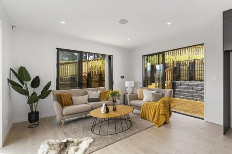 Photo of property in 52 Pukemarino Road, Waimauku, 0812