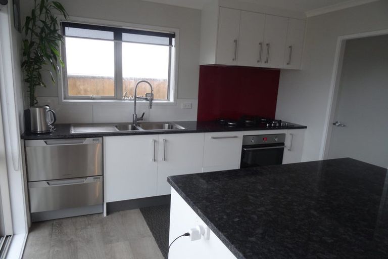Photo of property in 16 Foxham Terrace, Churton Park, Wellington, 6037