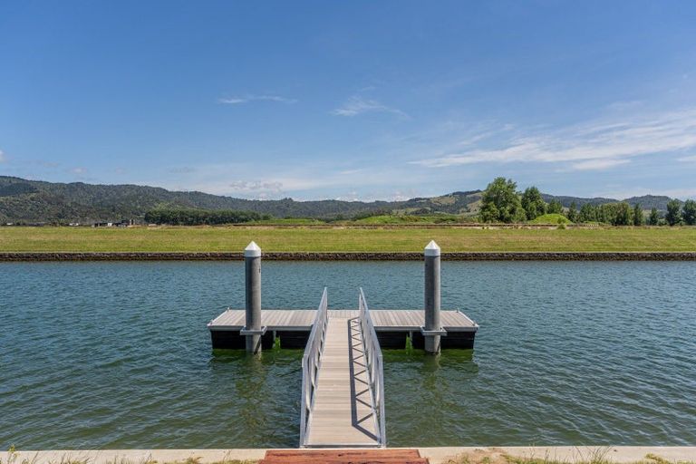 Photo of property in 17 Kahu Crescent, Whitianga, 3510