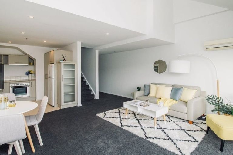 Photo of property in Coromandel Heights, 3/111 Coromandel Street, Newtown, Wellington, 6021