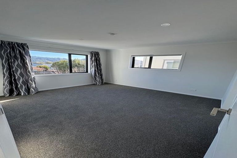 Photo of property in 9 Mamaku Place, Elderslea, Upper Hutt, 5018