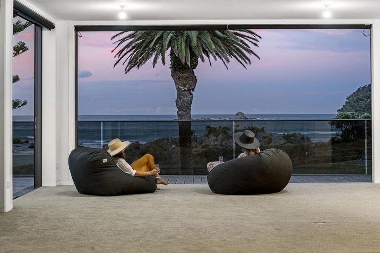 Photo of property in 30 Marine Parade, Mount Maunganui, 3116