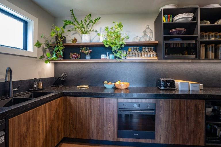 Photo of property in 336 Lake Terrace, Two Mile Bay, Taupo, 3330