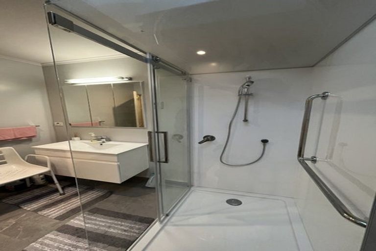 Photo of property in 1/7 Bathurst Street, Silverstream, Upper Hutt, 5019