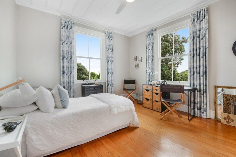 Photo of property in 14 Nelson Street, Helensville, 0800