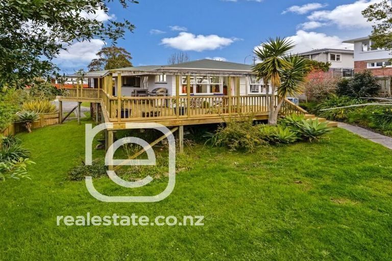 Photo of property in 194 Nile Road, Forrest Hill, Auckland, 0620