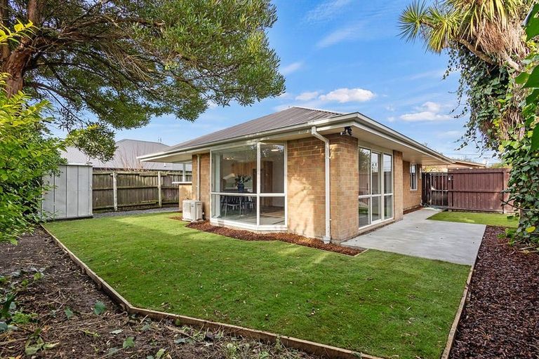 Photo of property in 2/9 Ruru Road, Linwood, Christchurch, 8062