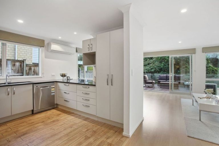 Photo of property in 202j Mellons Bay Road, Mellons Bay, Auckland, 2014
