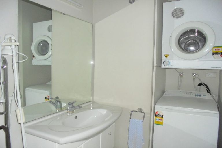 Photo of property in City Lodge, 502/115 Vivian Street, Te Aro, Wellington, 6011