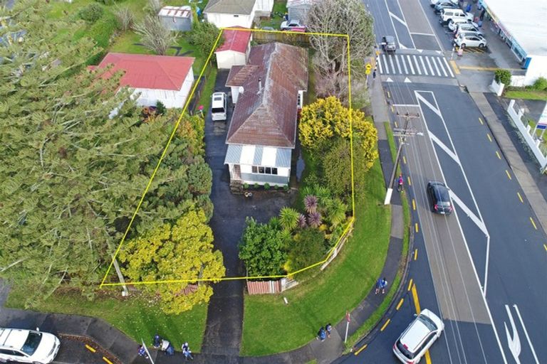 Photo of property in 141 Rathgar Road, Henderson, Auckland, 0610