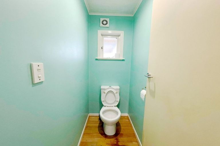 Photo of property in 30 Gilliam Street, New Lynn, Auckland, 0600