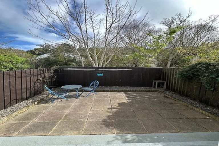 Photo of property in 2/62 South Karori Road, Karori, Wellington, 6012