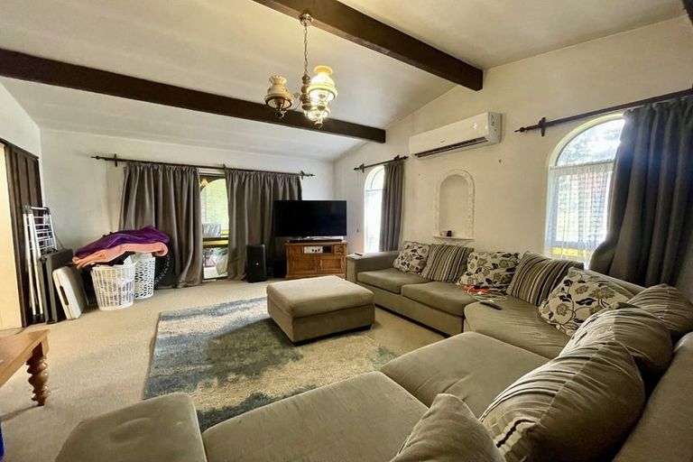 Photo of property in 33 Yellowstone Crescent, Burwood, Christchurch, 8083