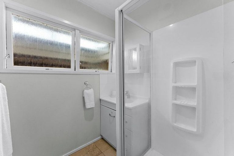 Photo of property in 1/4 Waterloo Road, Milford, Auckland, 0620