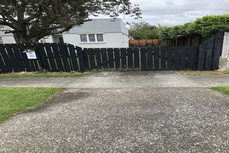 Photo of property in 1/31 Cleek Road, Mangere East, Auckland, 2024
