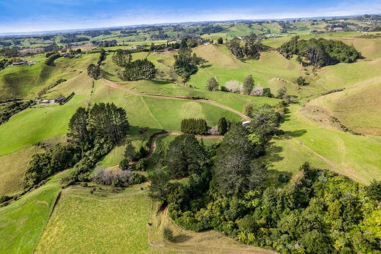 Photo of property in 402 Hursthouse Road, Tarurutangi, Inglewood, 4389