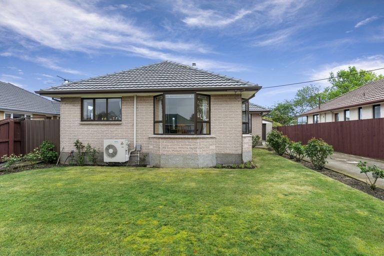 Photo of property in 32 Greenhurst Street, Sockburn, Christchurch, 8042