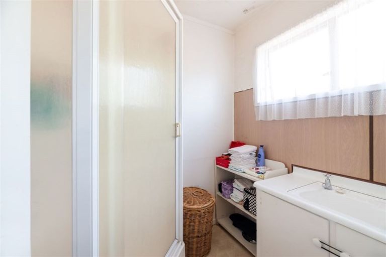 Photo of property in 159 Te Atatu Road, Te Atatu South, Auckland, 0610