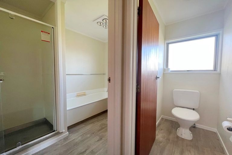 Photo of property in 78 Poaka Avenue, Dinsdale, Hamilton, 3204