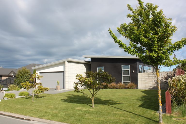 Photo of property in 5 Constance Place, Aidanfield, Christchurch, 8025