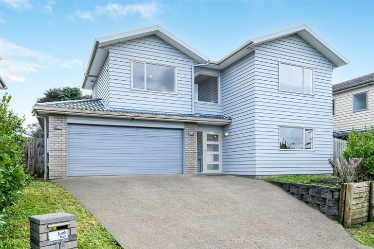 Photo of property in 74 Clover Drive, Henderson, Auckland, 0610