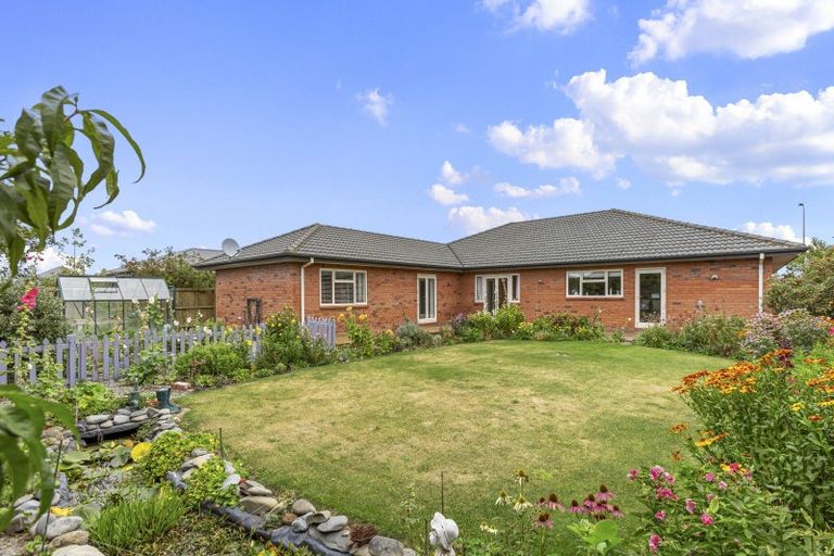 Photo of property in 6 Lancewood Way, Rangiora, 7400