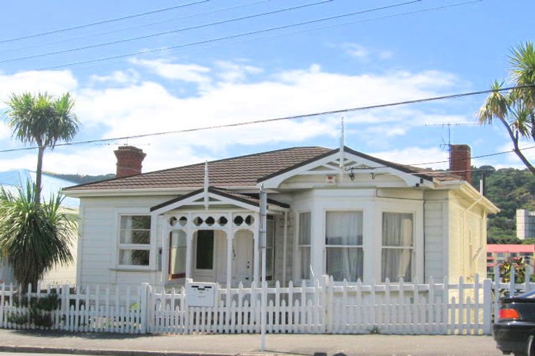 Photo of property in 103 Tasman Street, Mount Cook, Wellington, 6021