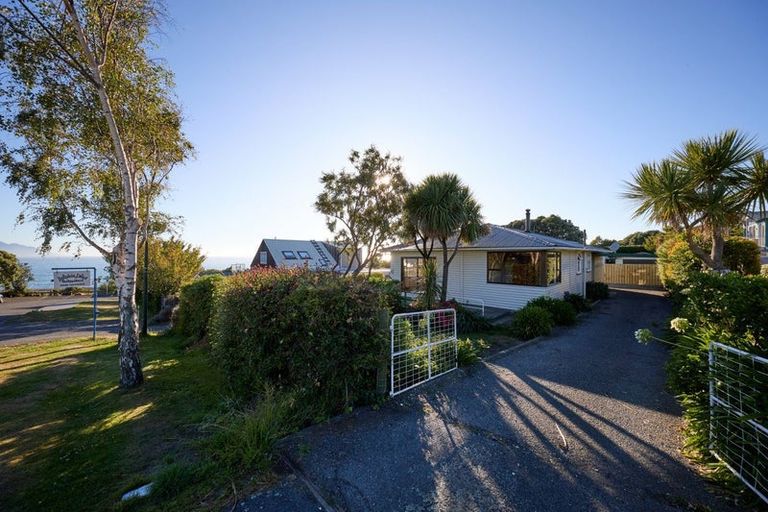 Photo of property in 17 Deal Street, Kaikoura, 7300