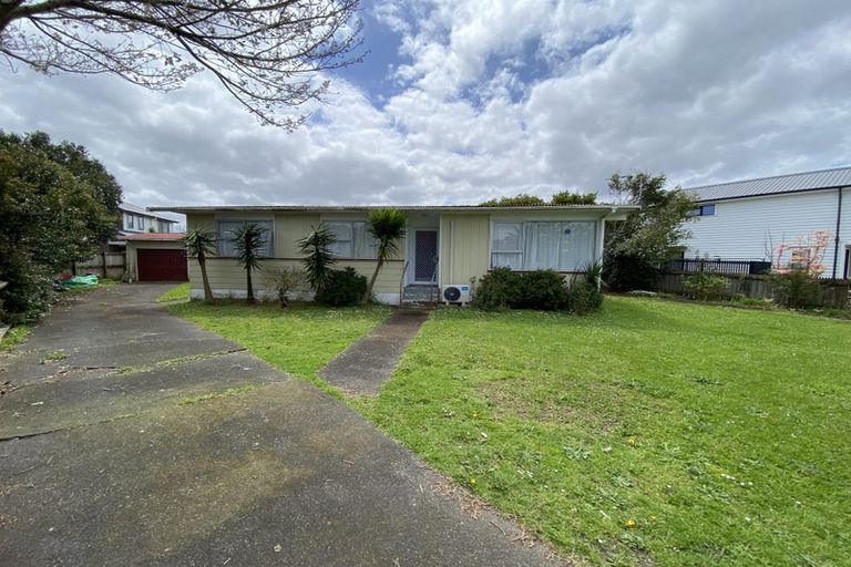 Photo of property in 12 Aarts Avenue, Manurewa, Auckland, 2102