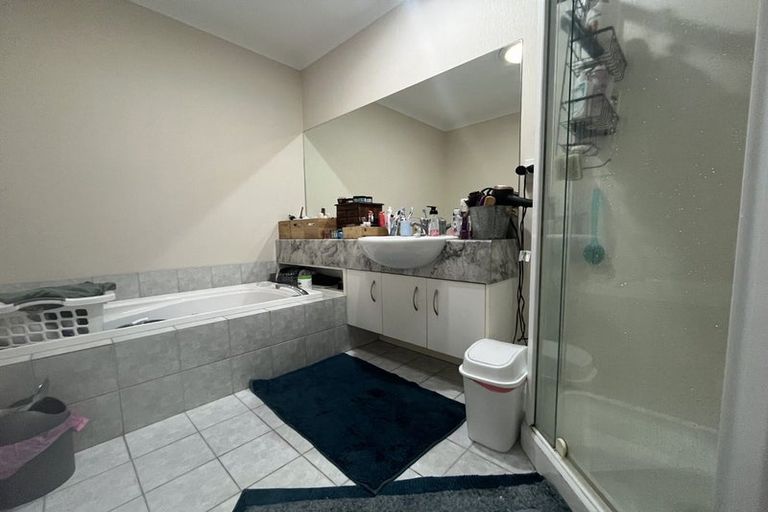 Photo of property in 16b Ksenia Drive, Flat Bush, Auckland, 2019