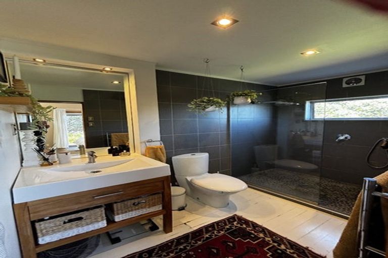 Photo of property in 163 Vivian Street, New Plymouth, 4310