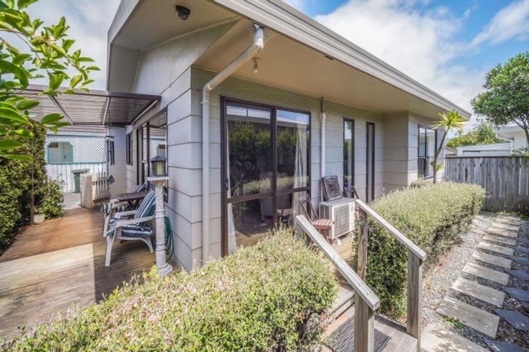 Photo of property in 16 Palm Avenue, Stoke, Nelson, 7011