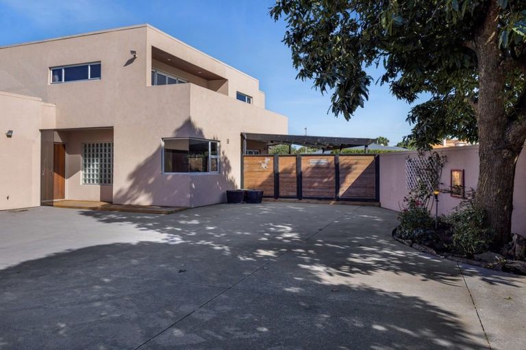 Photo of property in 19 Mccarthy Street, Hawera, 4610