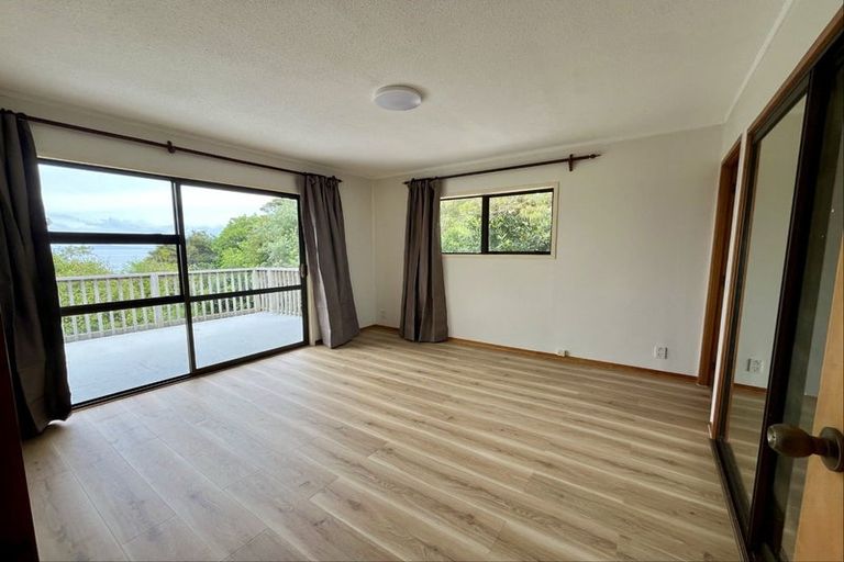 Photo of property in 18 Wade River Road, Stanmore Bay, Whangaparaoa, 0932