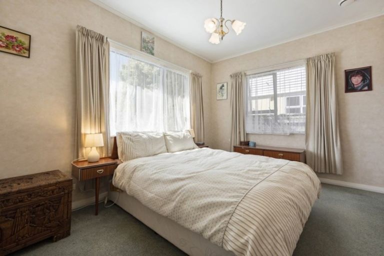 Photo of property in 16 Jutland Street, Waterloo, Lower Hutt, 5011