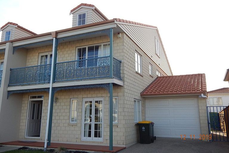 Photo of property in 33 Janway Avenue, Flat Bush, Auckland, 2016