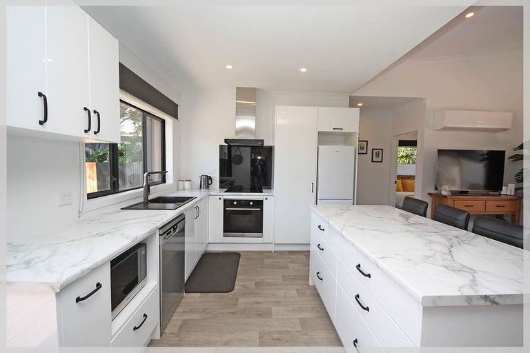 Photo of property in 6 Dustin Street, Foxton Beach, Foxton, 4815